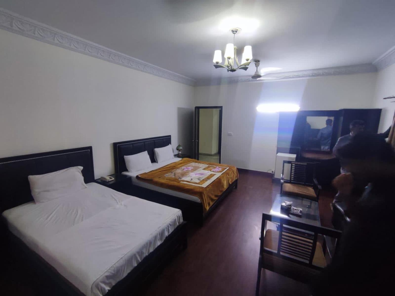 Hotel Clifton Inn การาจี ภายนอก รูปภาพ